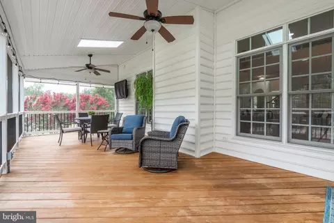 Exterior - 14335 Lander Rd, Midlothian, VA 23113 photo 7 of 17