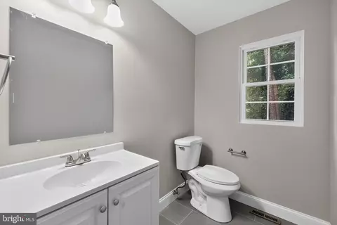 Bath - 6222 Willow Glen Rd, Midlothian, VA 23112 photo 3 of 3