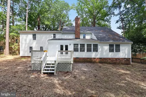 Exterior - 6222 Willow Glen Rd, Midlothian, VA 23112 photo 4 of 5