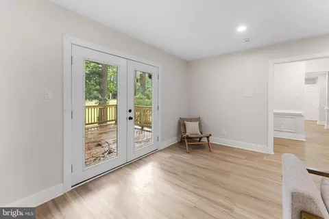 Entry Way - 3211 Barnes Spring Ter, Midlothian, VA 23112 photo 5 of 7
