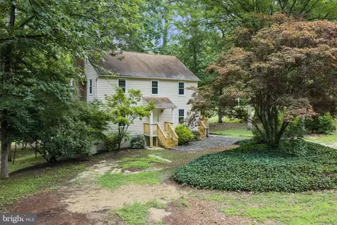 Exterior - 3211 Barnes Spring Ter, Midlothian, VA 23112 photo 6 of 7