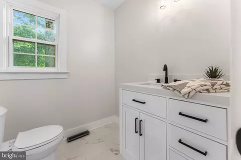 Bath - 3211 Barnes Spring Ter, Midlothian, VA 23112 photo 1 of 6