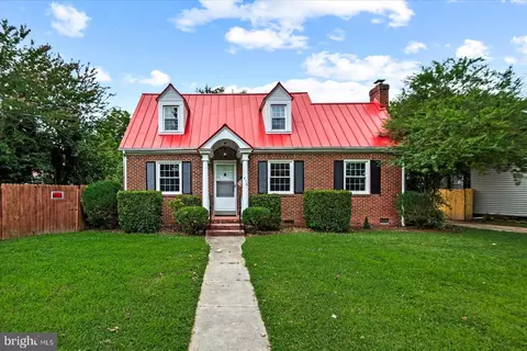 410 Lafayette Ave, Colonial Heights, VA 23834