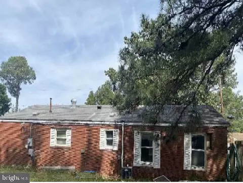 3904 Starboard Rd, Chesapeake, VA 23321 photo 2