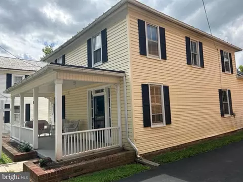 19 E Main St, Boyce, VA 22620 photo 4