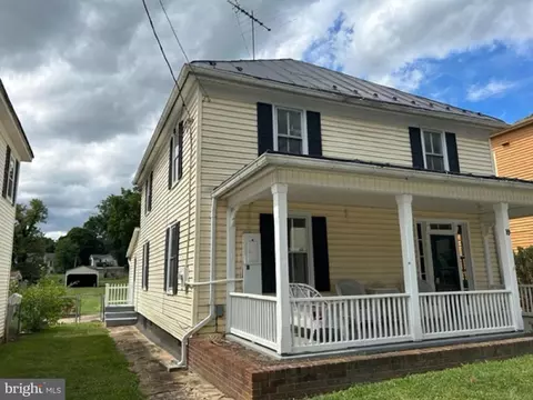 19 E Main St, Boyce, VA 22620 photo 5