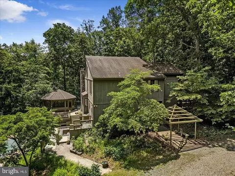 3443 River Rd, Bluemont, VA 20135