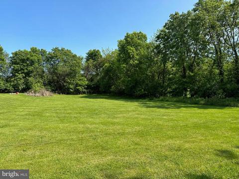28 White Post Road, White Post, VA 22663