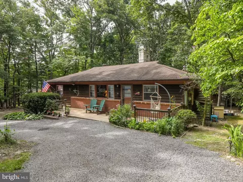 159 Hickory Ln, Bluemont, VA 20135