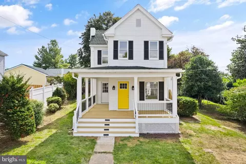 112 Rice St, Berryville, VA 22611