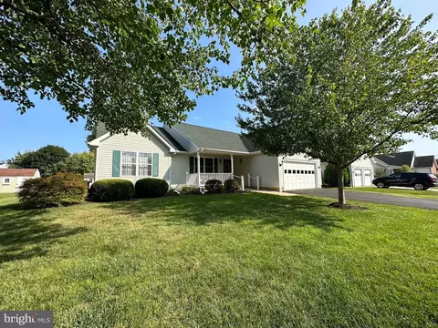 212 Jackson Dr, Berryville, VA 22611