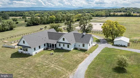 2438 Pyletown Rd, Boyce, VA 22620 photo 8