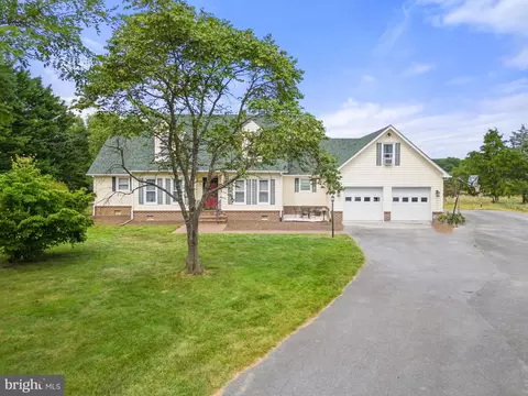 401 Page Brook Ln, Boyce, VA 22620