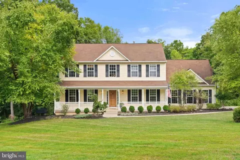 584 Coulson Ln, Bluemont, VA 20135