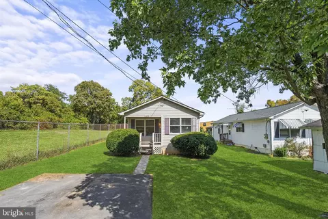 102 Josephine St, Berryville, VA 22611