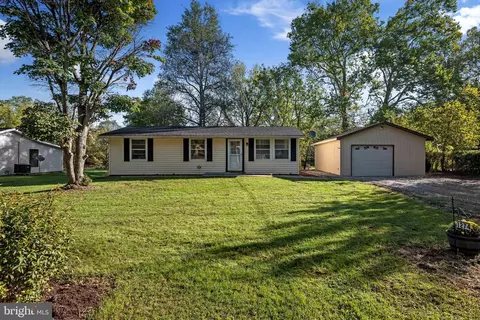 1274 Wadesville Rd, Berryville, VA 22611