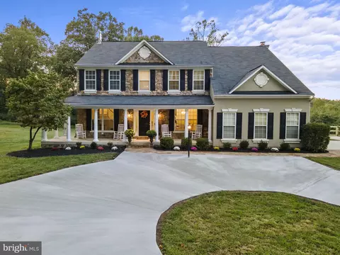 957 Coulson Ln, Bluemont, VA 20135