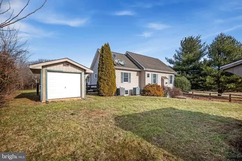 Exterior - 674 Browntown Rd, Boyce, VA 22620 photo 13 of 14