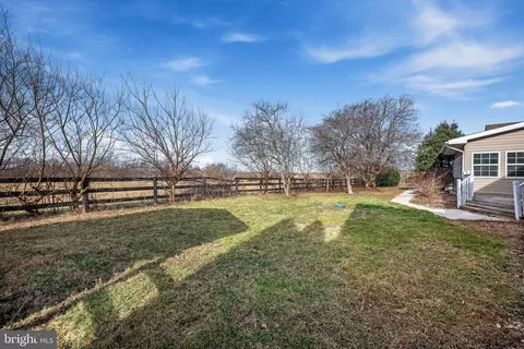 Exterior - 674 Browntown Rd, Boyce, VA 22620 photo 12 of 14