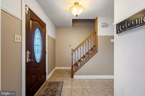 Entry Way - 674 Browntown Rd, Boyce, VA 22620 photo 1 of 3