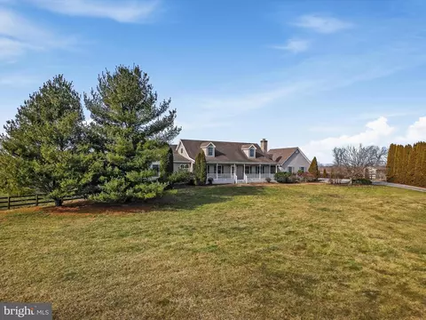 Exterior - 674 Browntown Rd, Boyce, VA 22620 photo 7 of 14