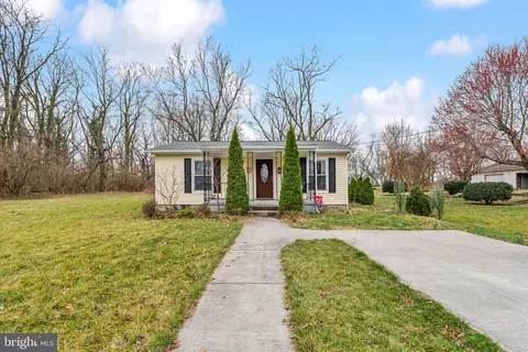 219 Josephine St, Berryville, VA 22611
