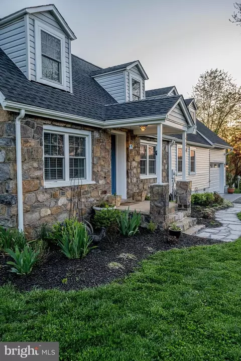 Other - 454 Pine Grove Rd, Bluemont, VA 20135 photo 1 of 12