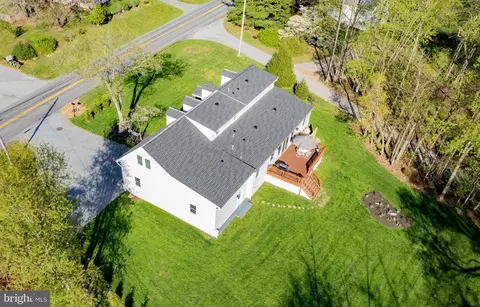 Exterior - 454 Pine Grove Rd, Bluemont, VA 20135 photo 8 of 8