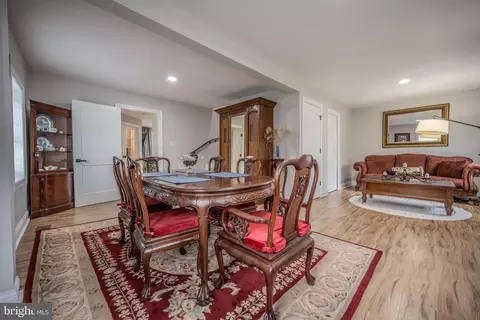 Dining - 454 Pine Grove Rd, Bluemont, VA 20135 photo 3 of 5