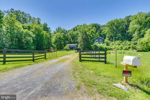 Exterior - 3295 River Rd, Bluemont, VA 20135 photo 1 of 13