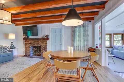 Dining - 3295 River Rd, Bluemont, VA 20135 photo 2 of 2