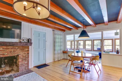 Dining - 3295 River Rd, Bluemont, VA 20135 photo 1 of 2