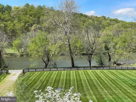View/Area - 3295 River Rd, Bluemont, VA 20135 photo 1 of 6