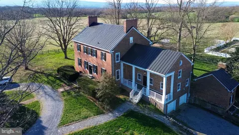 1074 Berrys Ferry Rd, White Post, VA 22663