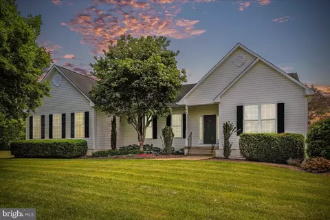 71 Beydler Ln, Berryville, VA 22611