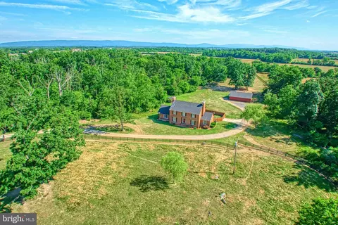 1969 Old Winchester Rd, Boyce, VA 22620