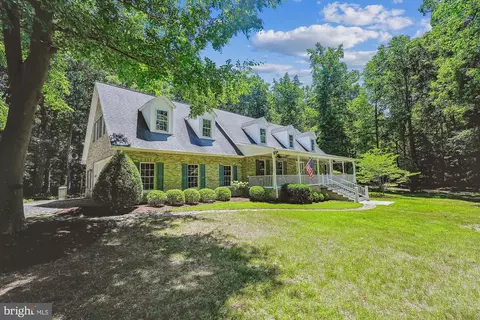 326 Easy Ln, Bluemont, VA 20135 photo 4