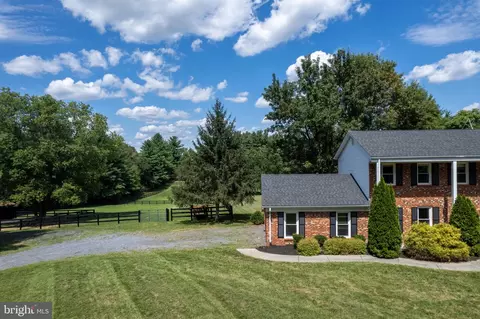 459 Burch Ln, Boyce, VA 22620 photo 6