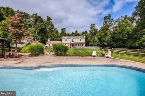 20520 Blueridge Mountain Rd, Paris, VA 20130