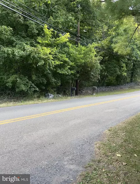 E Main, Boyce, VA 22620 photo 12