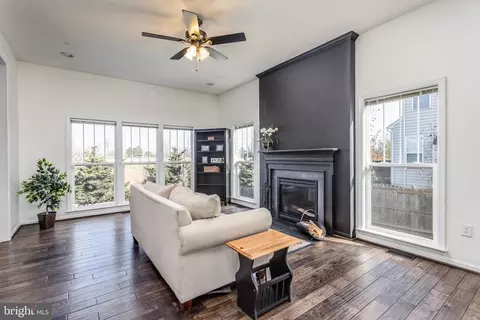 Living - 317 Hopkins Dr, Boyce, VA 22620 photo 1 of 3