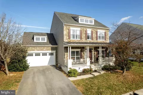 Exterior - 317 Hopkins Dr, Boyce, VA 22620 photo 2 of 13
