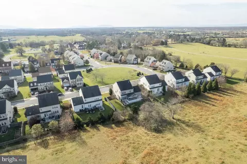 View/Area - 317 Hopkins Dr, Boyce, VA 22620 photo 9 of 12