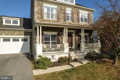 Exterior - 317 Hopkins Dr, Boyce, VA 22620 photo 4 of 13