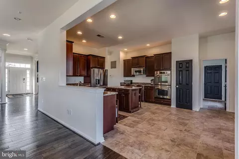Entry Way - 317 Hopkins Dr, Boyce, VA 22620 photo 5 of 12