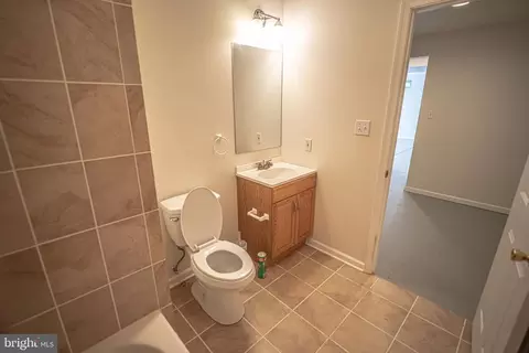 Bath - 121 Roseville Ct, Boyce, VA 22620 photo 7 of 7
