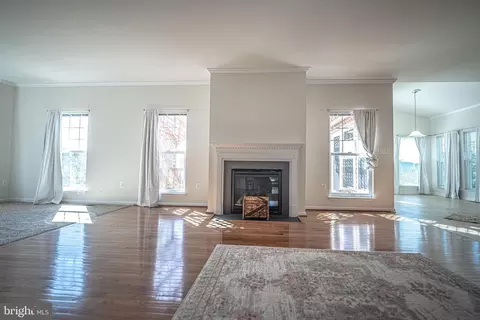 Living - 121 Roseville Ct, Boyce, VA 22620 photo 4 of 12