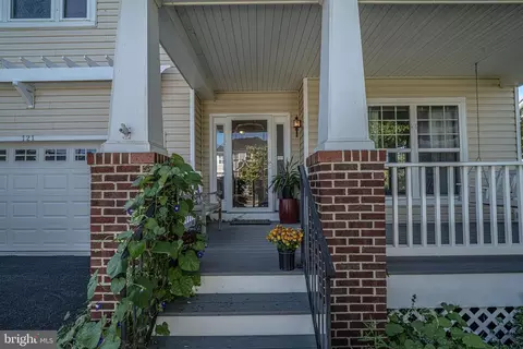 Exterior - 121 Roseville Ct, Boyce, VA 22620 photo 3 of 21