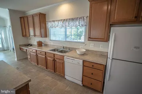 Kitchen - 121 Roseville Ct, Boyce, VA 22620 photo 2 of 8