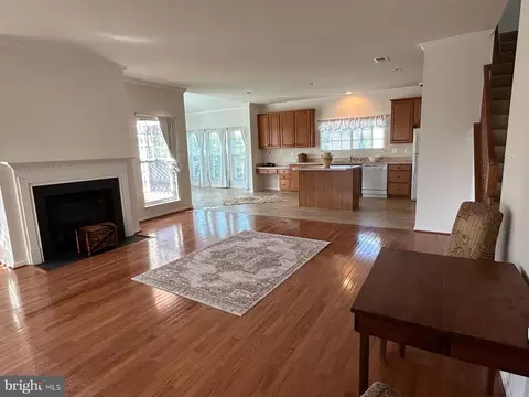 Living - 121 Roseville Ct, Boyce, VA 22620 photo 6 of 12